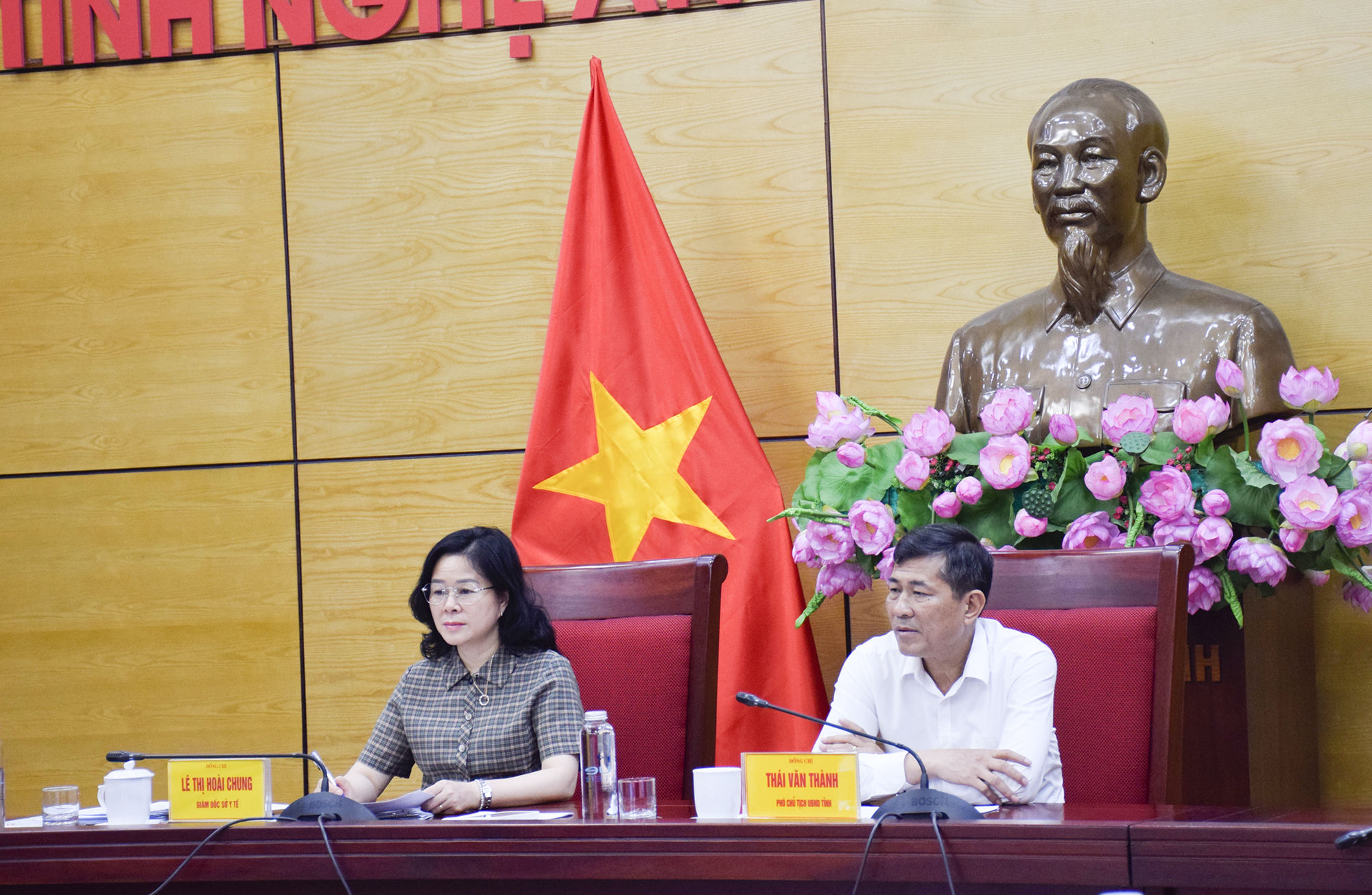 Anh-tin-bai